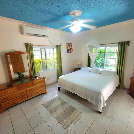 Green'S Palace Jamaica Oracabessa Exterior foto