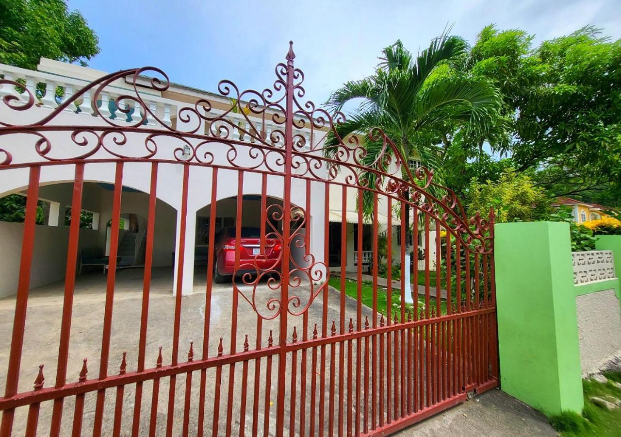 Green'S Palace Jamaica Oracabessa Exterior foto