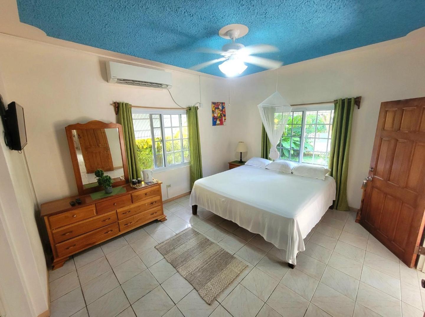 Green'S Palace Jamaica Oracabessa Exterior foto